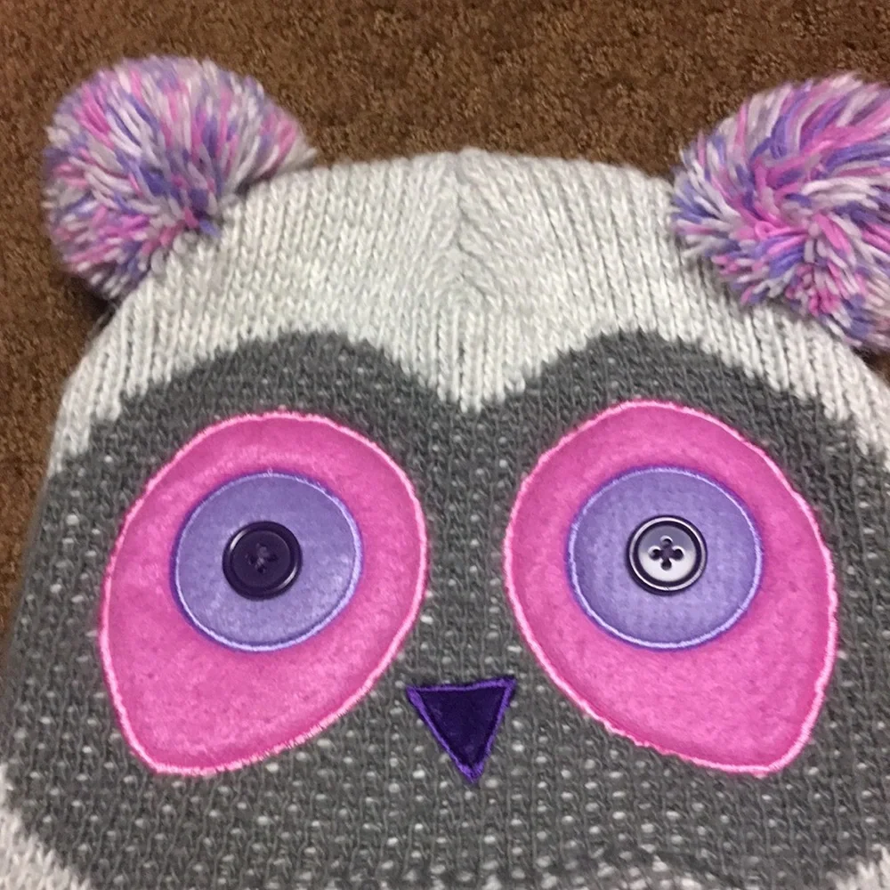 Owl hat adorable full fleece inside in EUC size 8-14-like new
